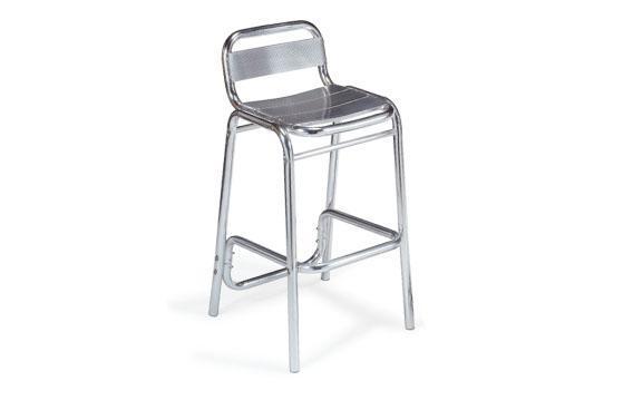 Taburete alto, estructura aluminio, asiento y respaldo en aluminio.